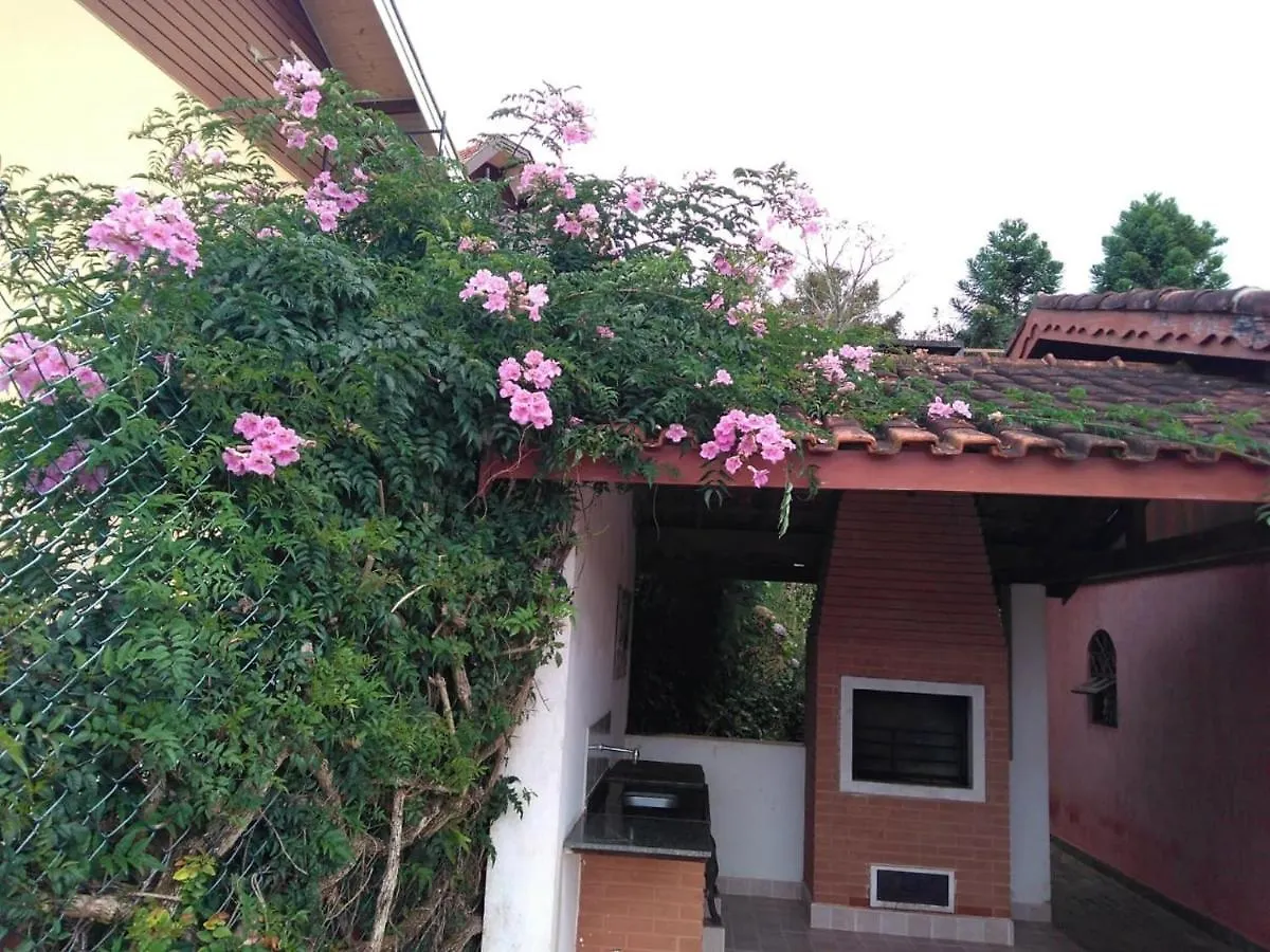 Casa - Flores Encantadas Campos do Jordao Brezilya